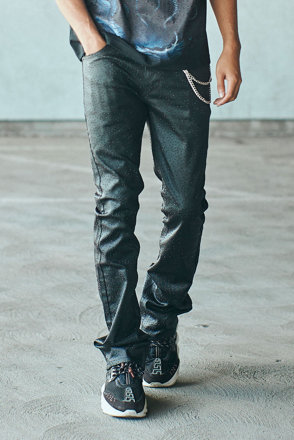 DESTROYER RHINESTONE JEANS