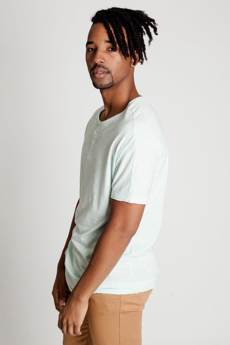 DOLMAN SLEEVE HENLEY TEE