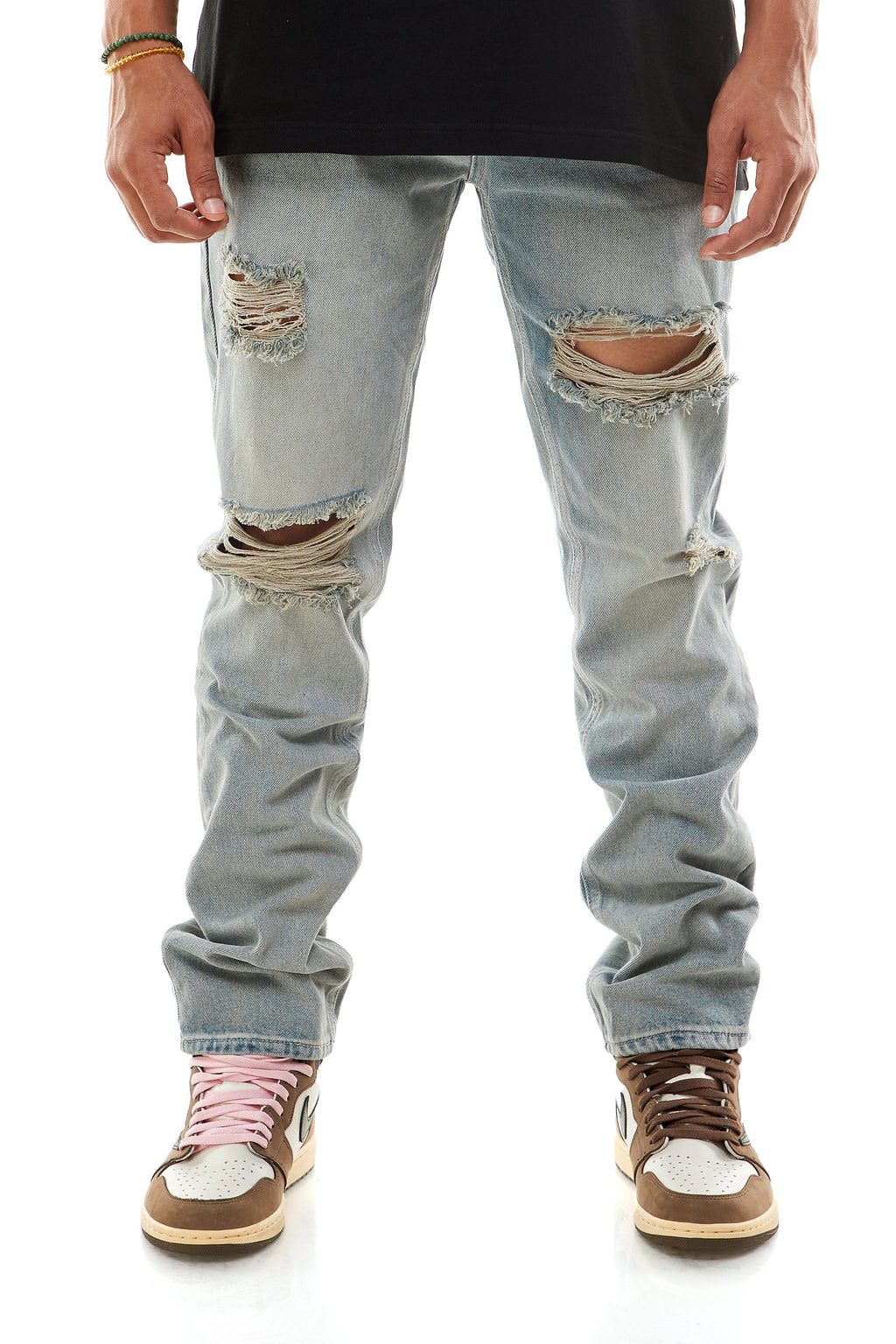 RELAXED & DISTRESSED JEANS